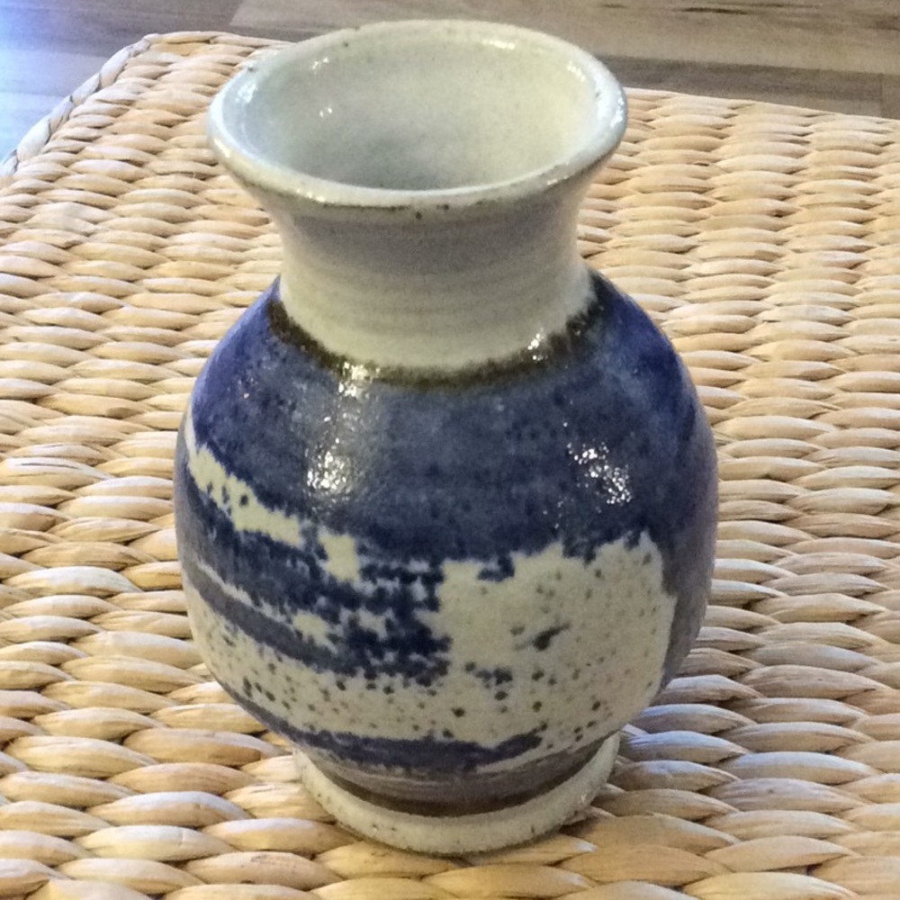 Studio Art unsigned Small glazed Pottery Vase in Blue/Off White